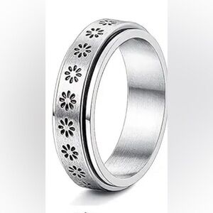 Chic Silver Floral Women's Spinning Band